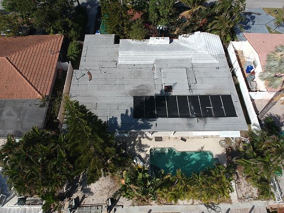3rd image of 2616 SE 10th Ct