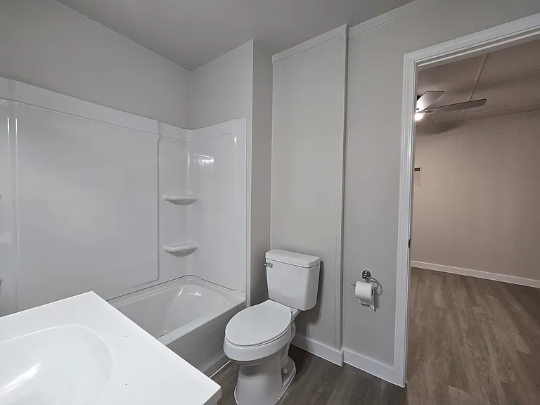 259 Wells St — Photo 15
