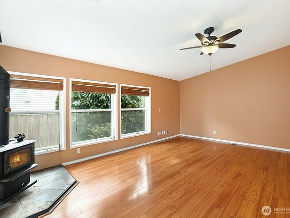 3rd image of 13303 146th Avenue NW