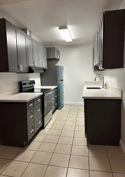 2 bed, 1000 sqft, $2,000 — Photo 2