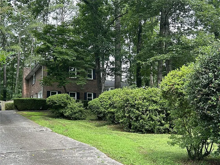 2271 Fox Hound Pkwy — Photo 34