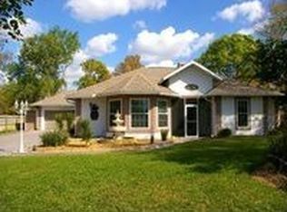 1103 Williams Rd, Lutz, FL 33558