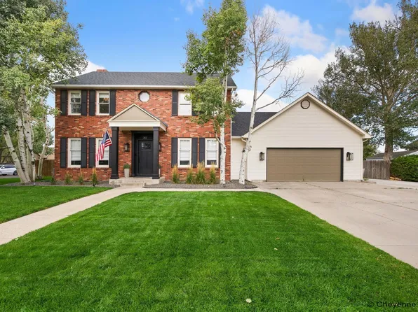 912 Brittany Dr, Cheyenne, WY 82009