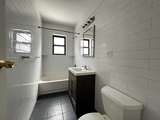 Rented by MySpaceNYC | media 8