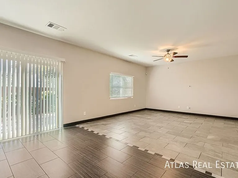 10601 Derby Peak Ln — Photo 6