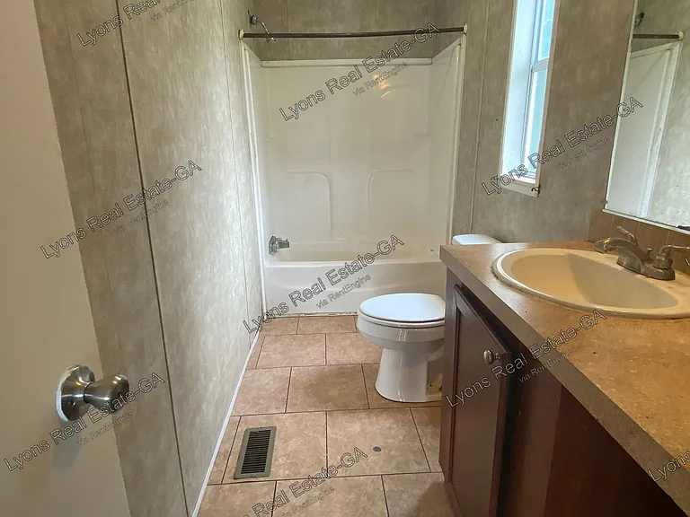 1908 Mell Ave — Photo 7