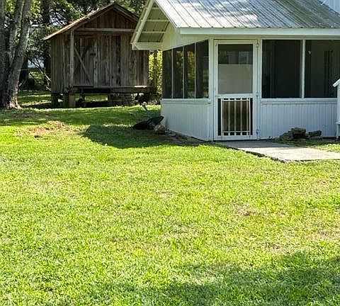 3rd image of 190 Sundown Shores Ln
