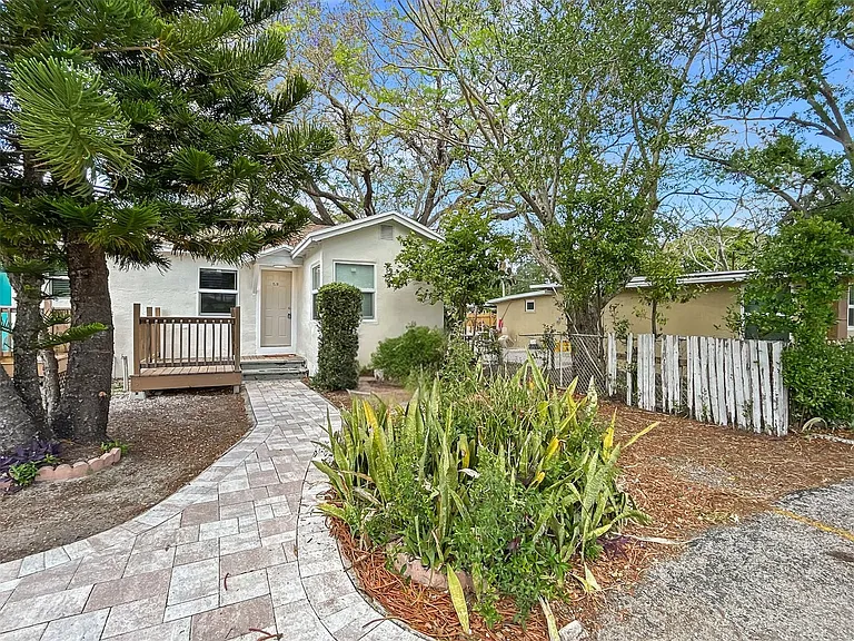 1538 S Martin Luther King Jr Ave — Photo 1
