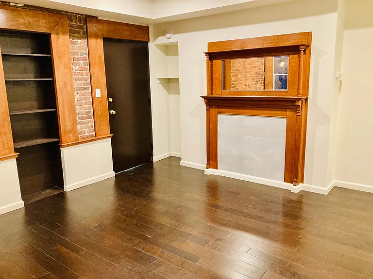 1000 Cedar Ave #4 — Photo 5