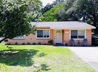 521 12th St NW, Largo, FL 33770