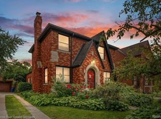 3520 Yorkshire Rd, Detroit, MI 48224