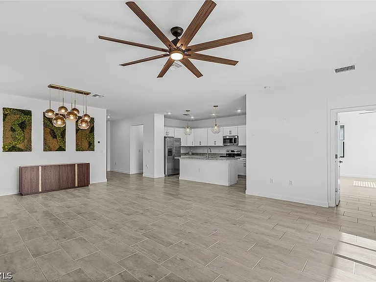 11151 Timber Creek Dr E — Photo 10