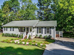 346 E Ridge St, Ramseur, NC 27316
