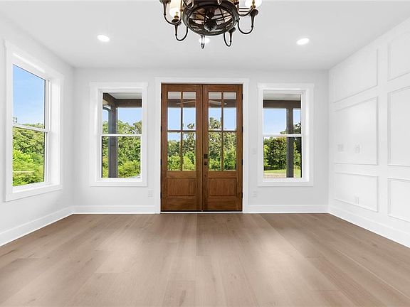 3rd image of 6438 E Cherokee Dr
