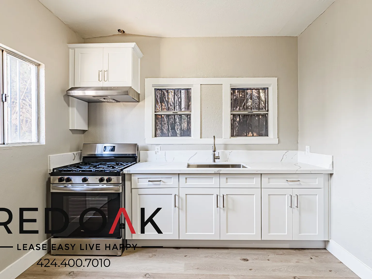 426 E 20th St — Photo 4