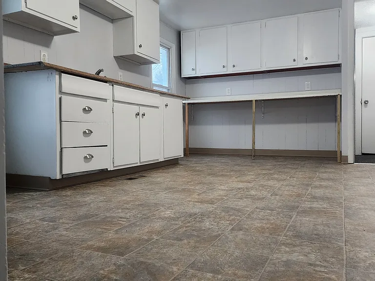396 Norton St #1 — Photo 8