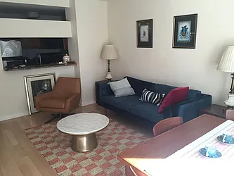 Rented by R New York