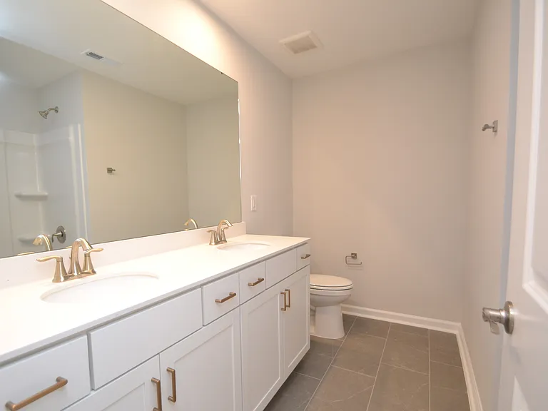 1226 Bessie Ct — Photo 26