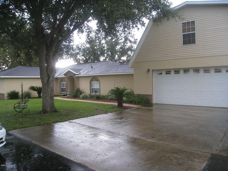 1st image of 4780 NE 105th Pl