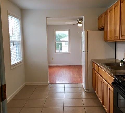 5th image of 6206 Curie St