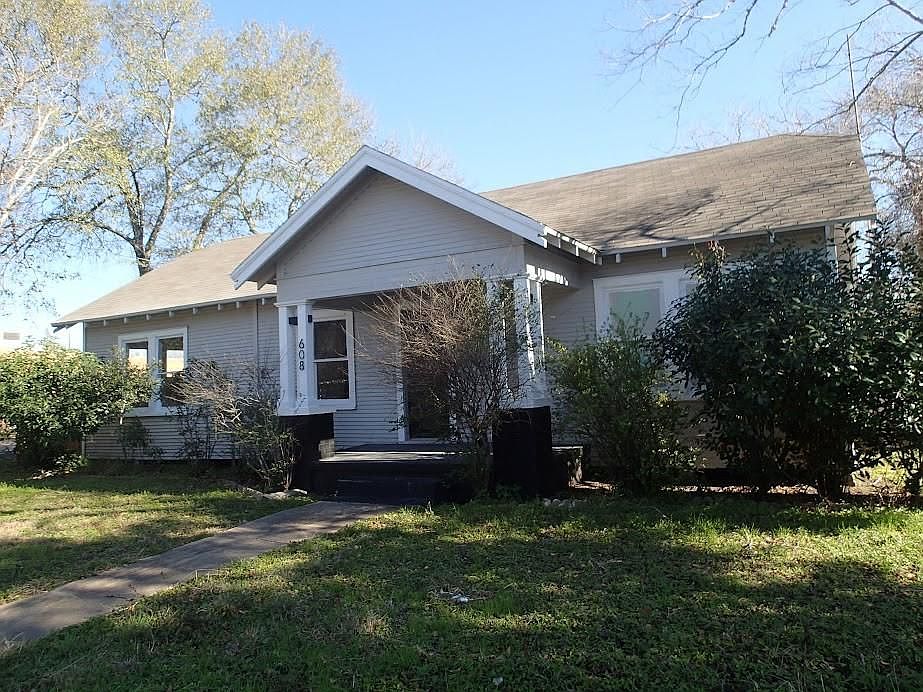 1st image of 608 Merchant St