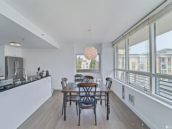 3rd image of 1388 Gough St APT 707