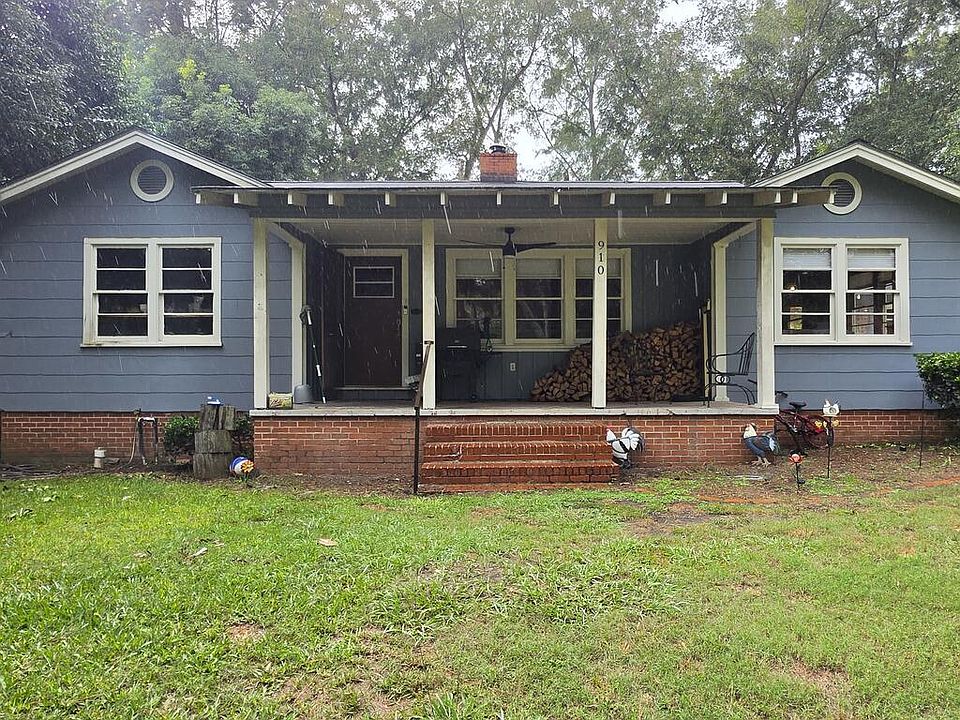 1st image of 910 S Broad St