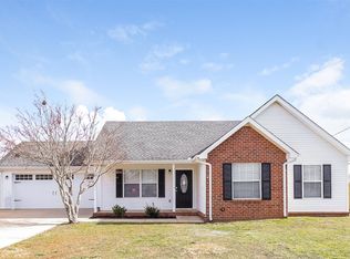 2922 Henderson Ln, Murfreesboro, TN 37130