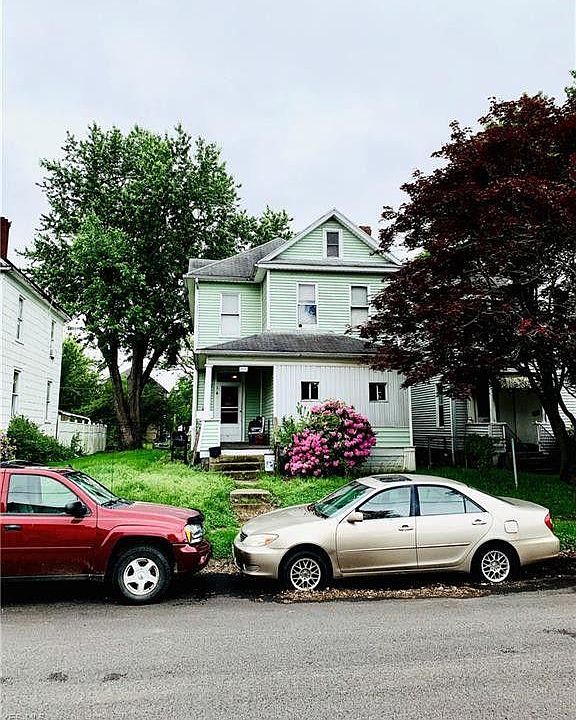 1st image of 708 30th St APT B