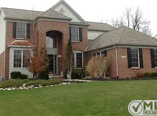 1744 Covington Woods Ln, Lake Orion, MI 48360