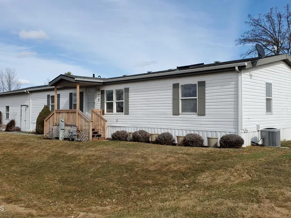 2318 W Merlyn Way, Post Falls, ID 83854