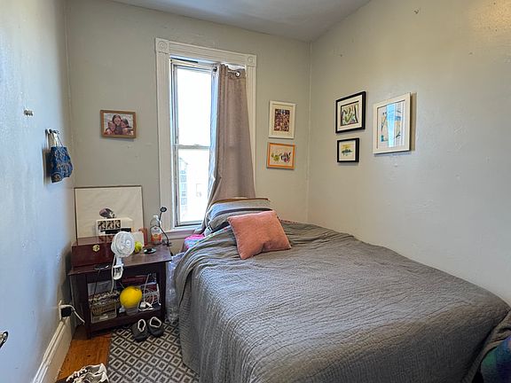 3rd image of 108 Hyde Park Ave #3