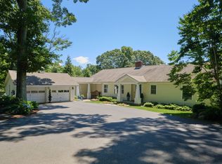 21 River Road Dr, Essex, CT 06426