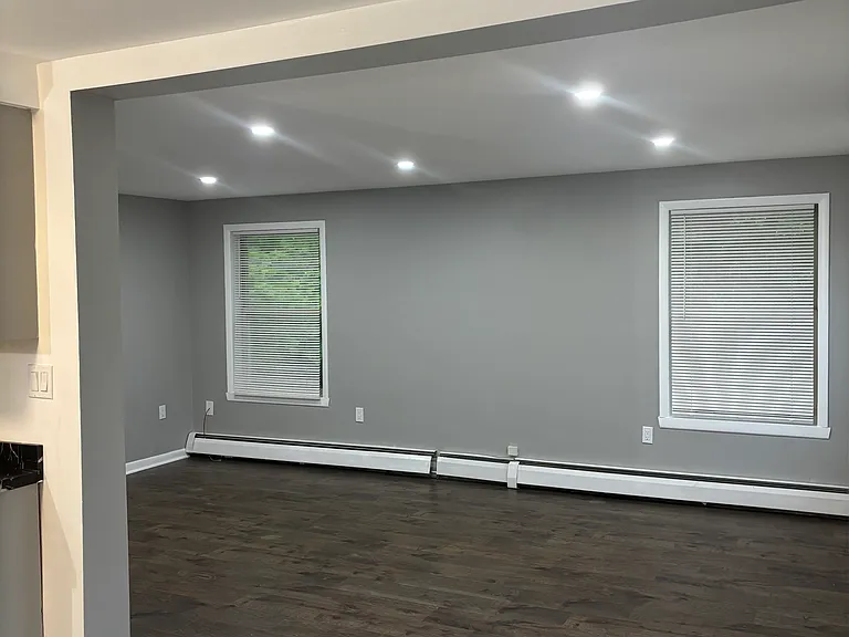 1387 Quinnipiac Ave #2 — Photo 1