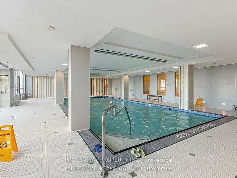 7167 Yonge St #621 — Photo 6