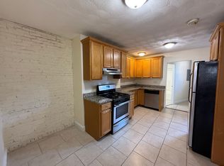 23 Chelsea St #2, Boston, MA 02128