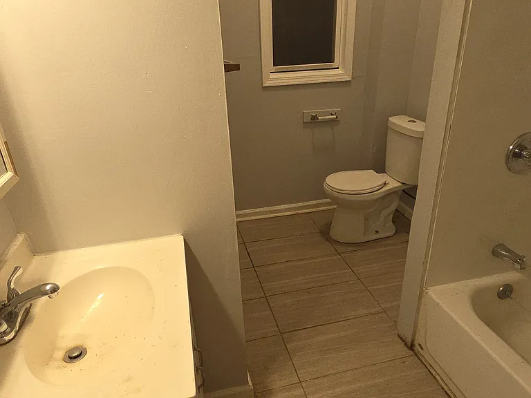 88 5th Ave #1 — Photo 9