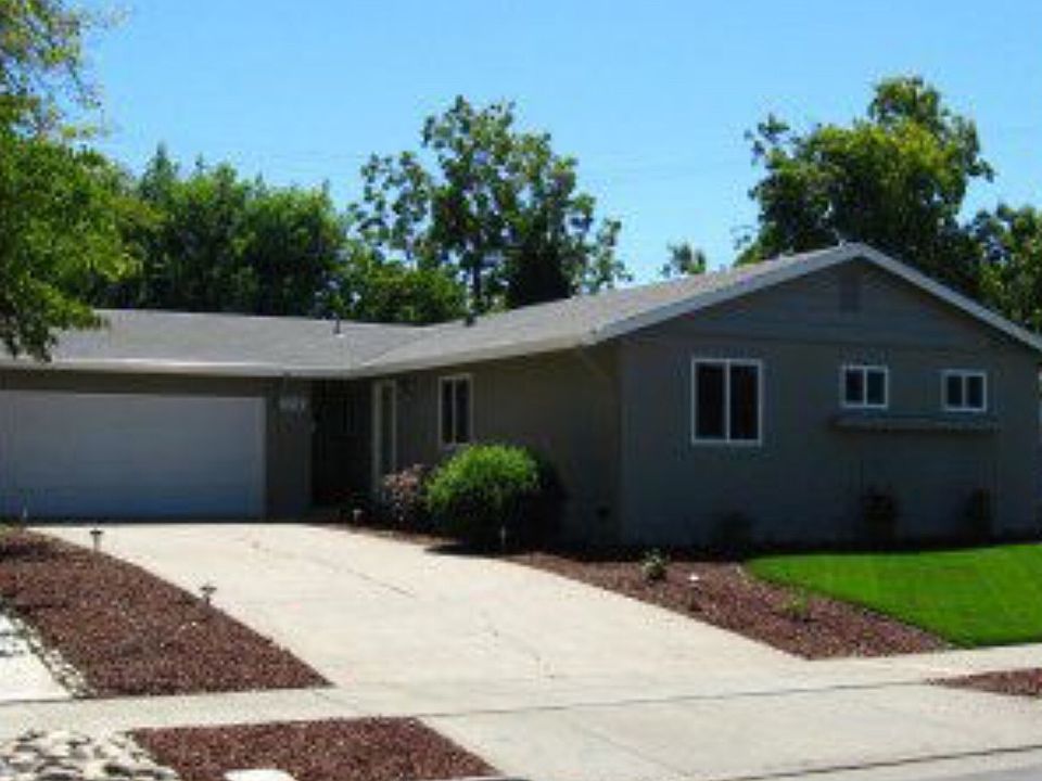 1st image of 3114 Vesuvius Ln