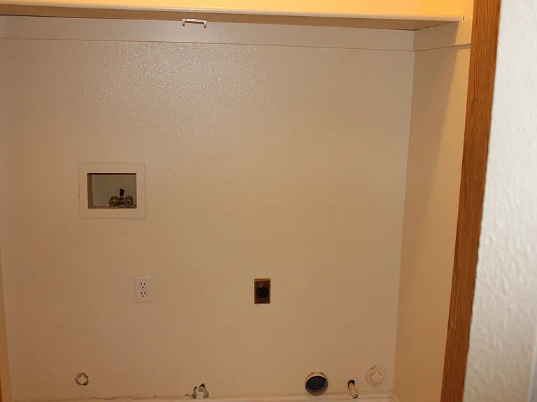 washer dryer hookups