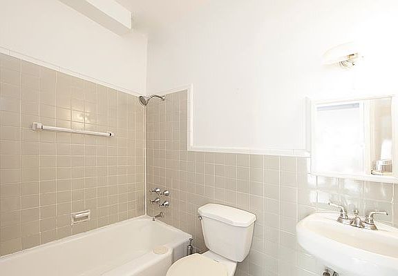 4th image of 1289 Madison Ave APT 3A