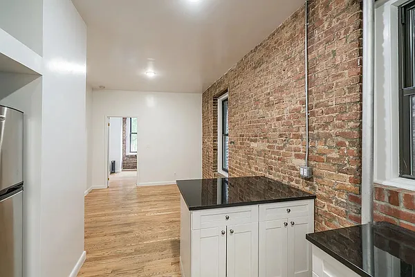 Rented by REAL New York | media 9