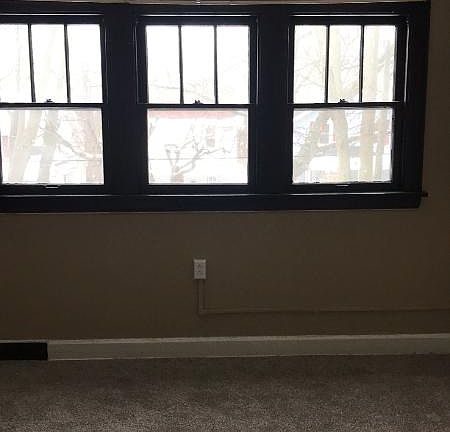 3rd image of 543 Eastland Ave #B