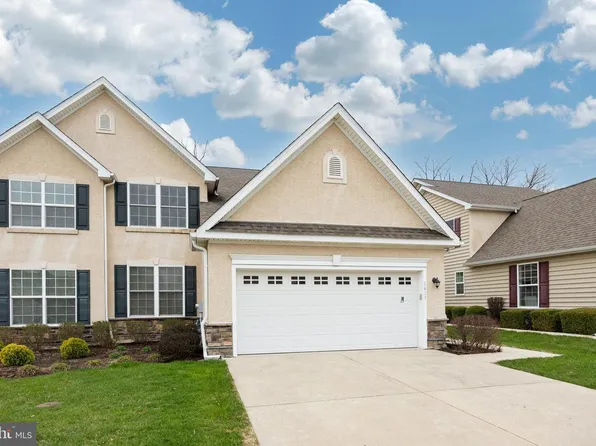 1417 Honeysuckle Ct, West Chester, PA 19380