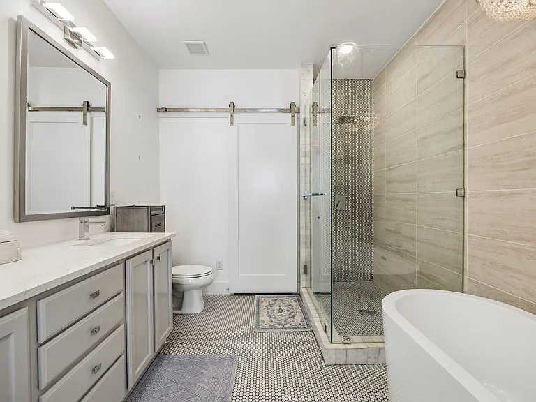 4307 McKinney Ave #8 — Photo 2