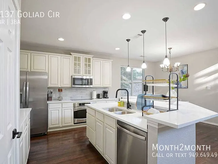 2137 Goliad Cir — Photo 5
