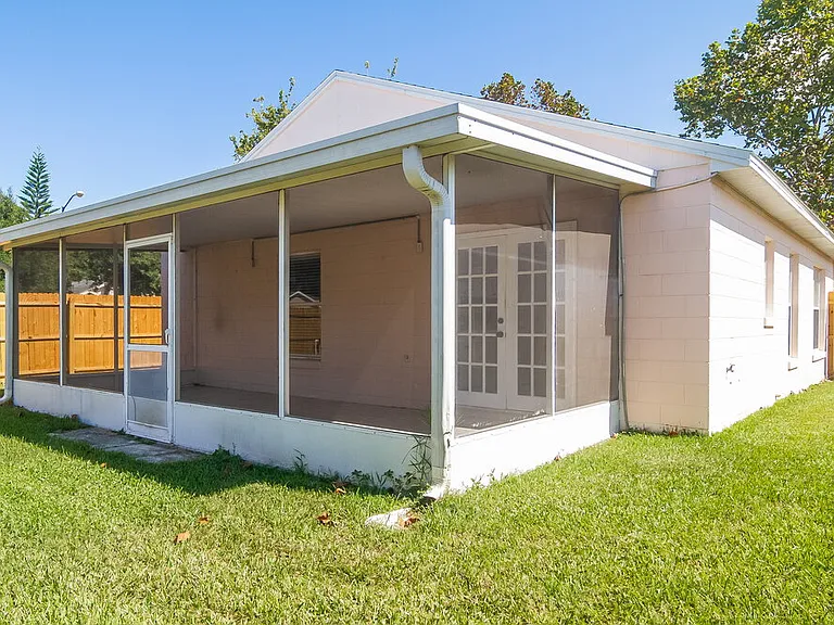 13500 Glasser Ave — Photo 15