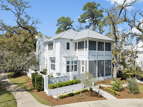 2nd image of 29 Tyler Dr