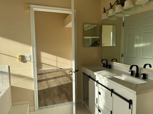 50 Madison Ct, Tinton Falls, NJ