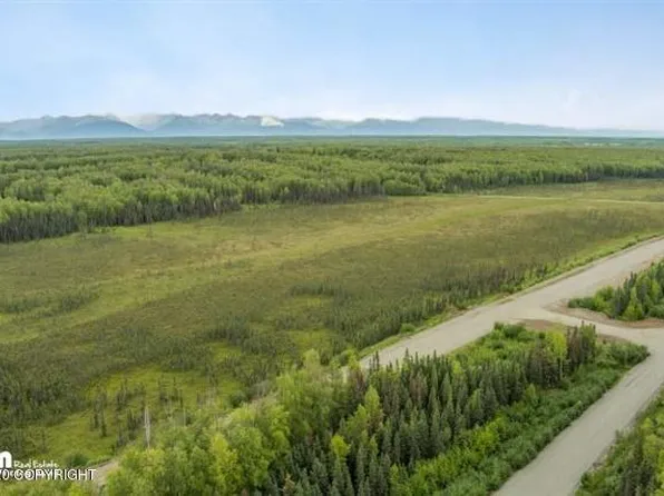 2252 N Skye Cir, Wasilla, AK 99623