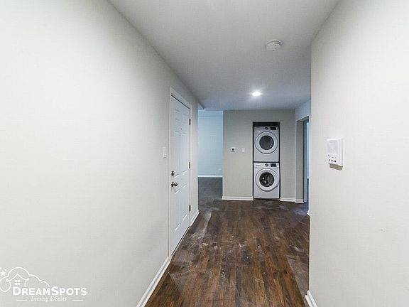 5th image of 4618 S Lake Park Ave APT 1E